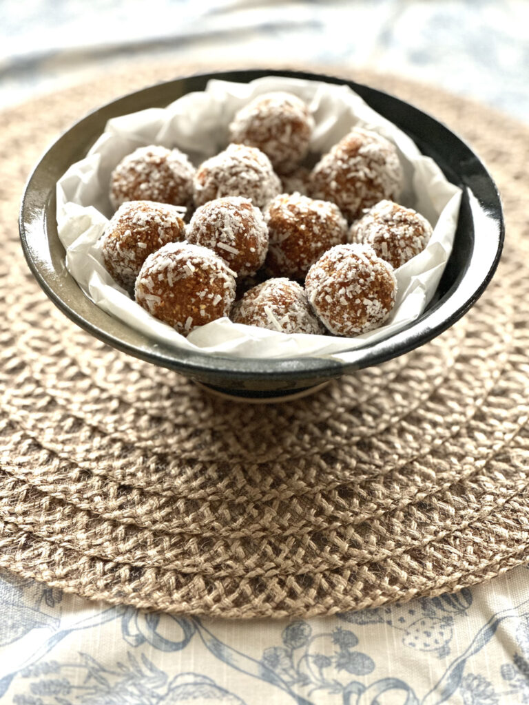 Carrot Cake Energy Balls